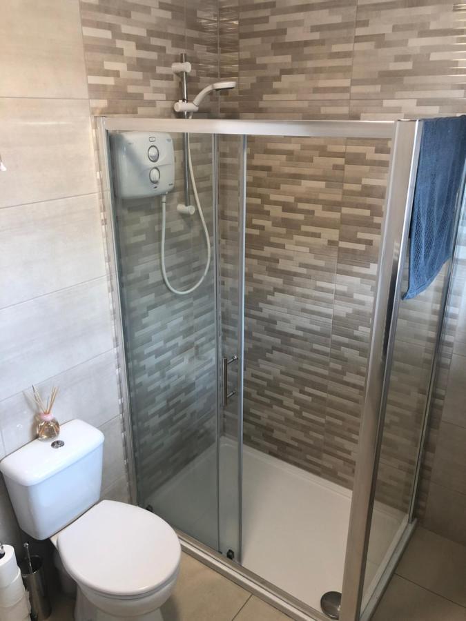Cheerful 4 Bedroom Town House With Bbq, Galway Dış mekan fotoğraf
