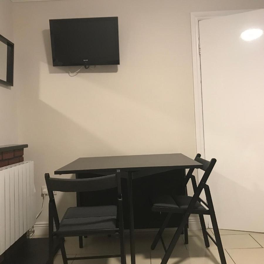 Cheerful 4 Bedroom Town House With Bbq, Galway Dış mekan fotoğraf