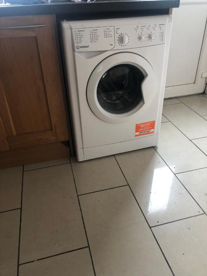 Cheerful 4 Bedroom Town House With Bbq, Galway Dış mekan fotoğraf