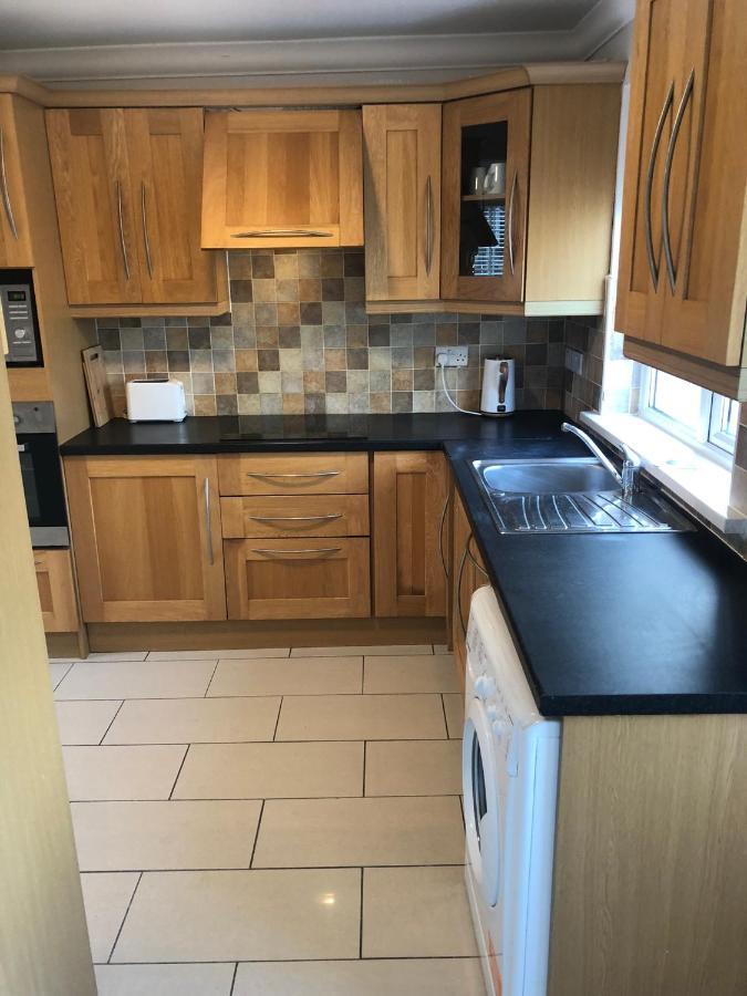 Cheerful 4 Bedroom Town House With Bbq, Galway Dış mekan fotoğraf